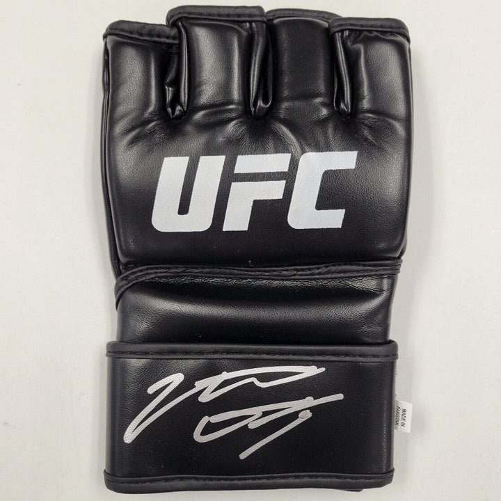 Nate Diaz signed UFC Glove MMA Autograph (A) ~ Beckett BAS Holo
