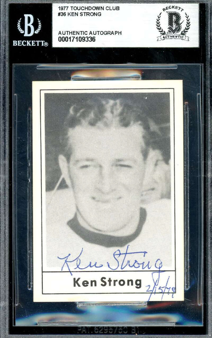 Ken Strong Beckett BAS Signed 1977 Touchdown Club Autograph