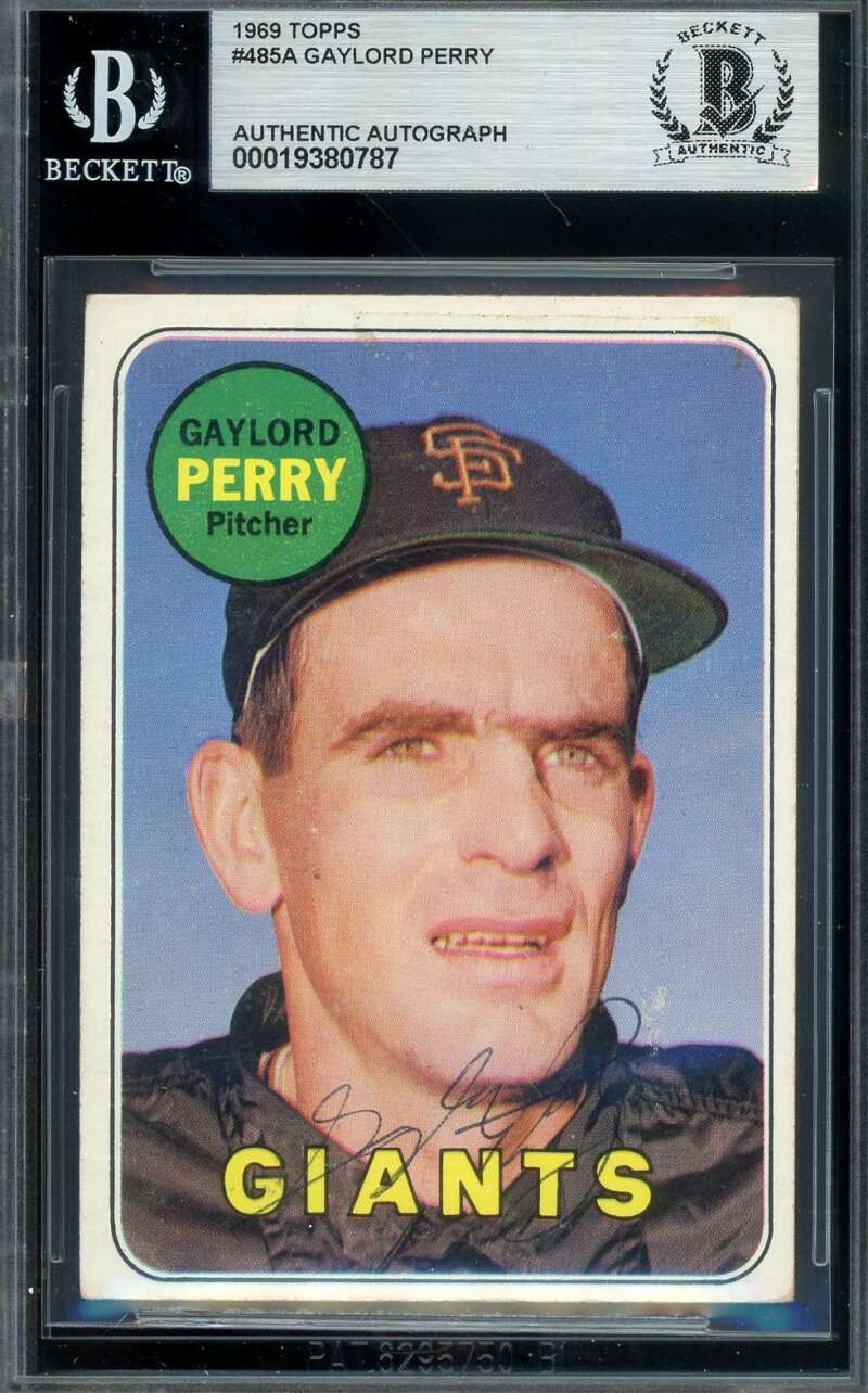 Gaylord Perry Beckett BAS Vintage Signed 1969 Topps Autograph Giants