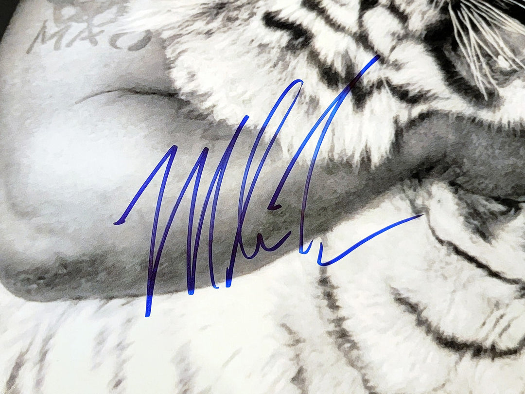 Mike Tyson Signed 16x20 Photo With Tiger Beckett BAS