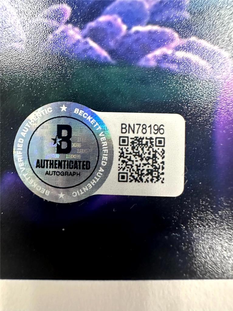 Ellen DeGeneres signed Finding Dory 11x17 Photo Poster autograph ~ Beckett BAS