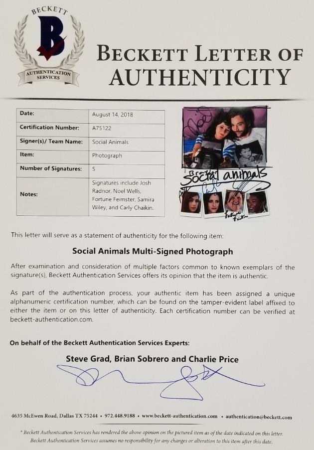 SOCIAL ANIMALS Cast (5) Signed 11x14 Photo Radnor Wells (A) ~ Beckett BAS COA