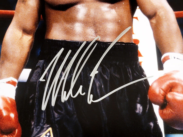Mike Tyson Signed 16x20 Photo Posing Beckett BAS