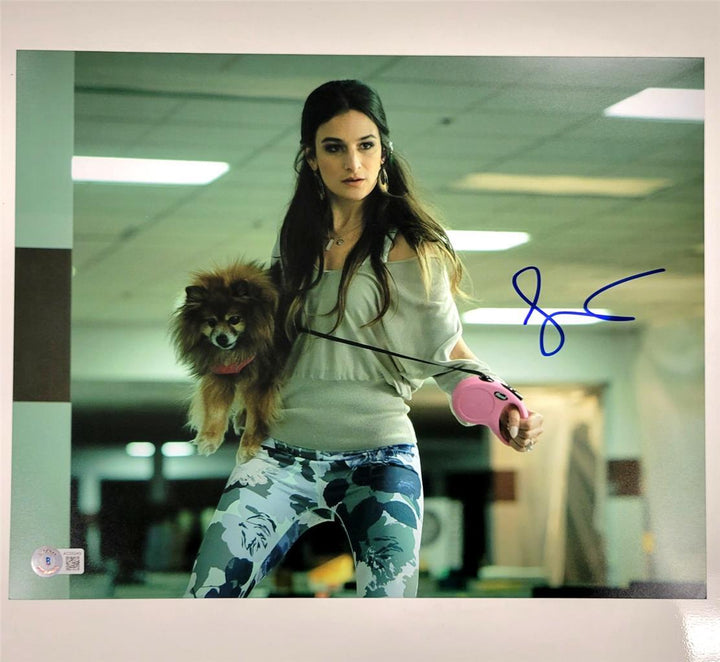 Jenny Slate signed Everything Everywhere 11x14 photo autograph (B) Beckett BAS