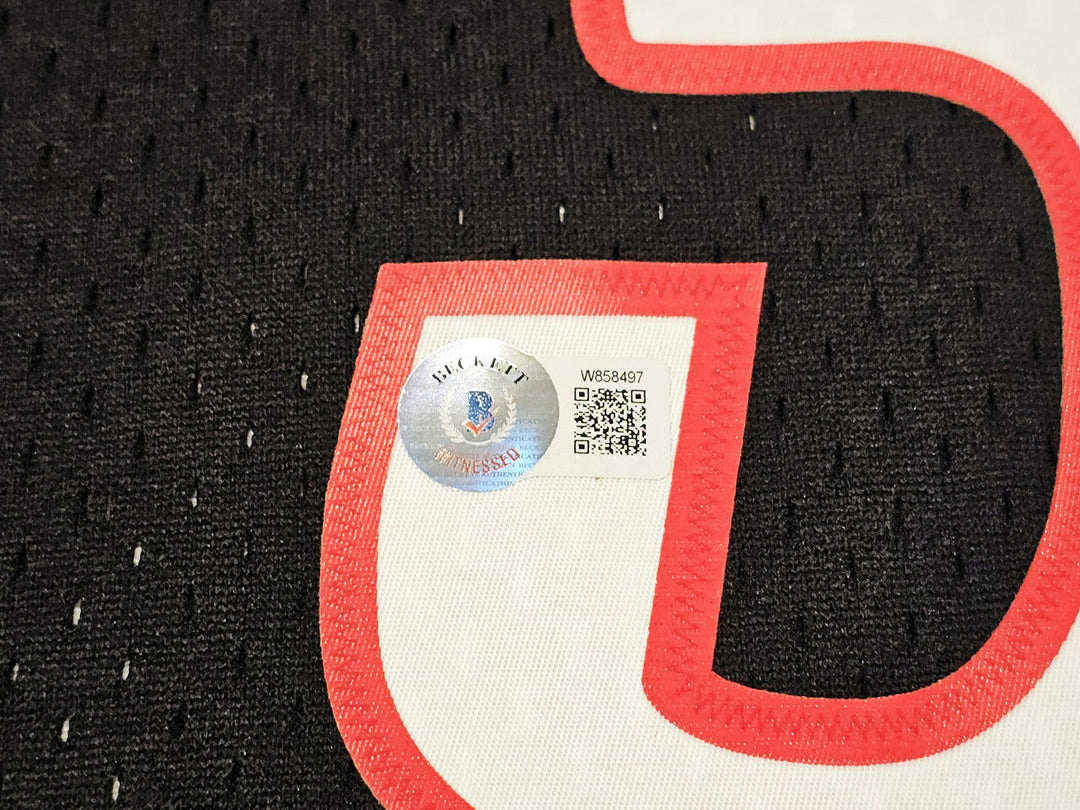 76ers Allen Iverson Auto Black Auth Mitchell Ness 06 HWC Swingman Jersey XXL BAS