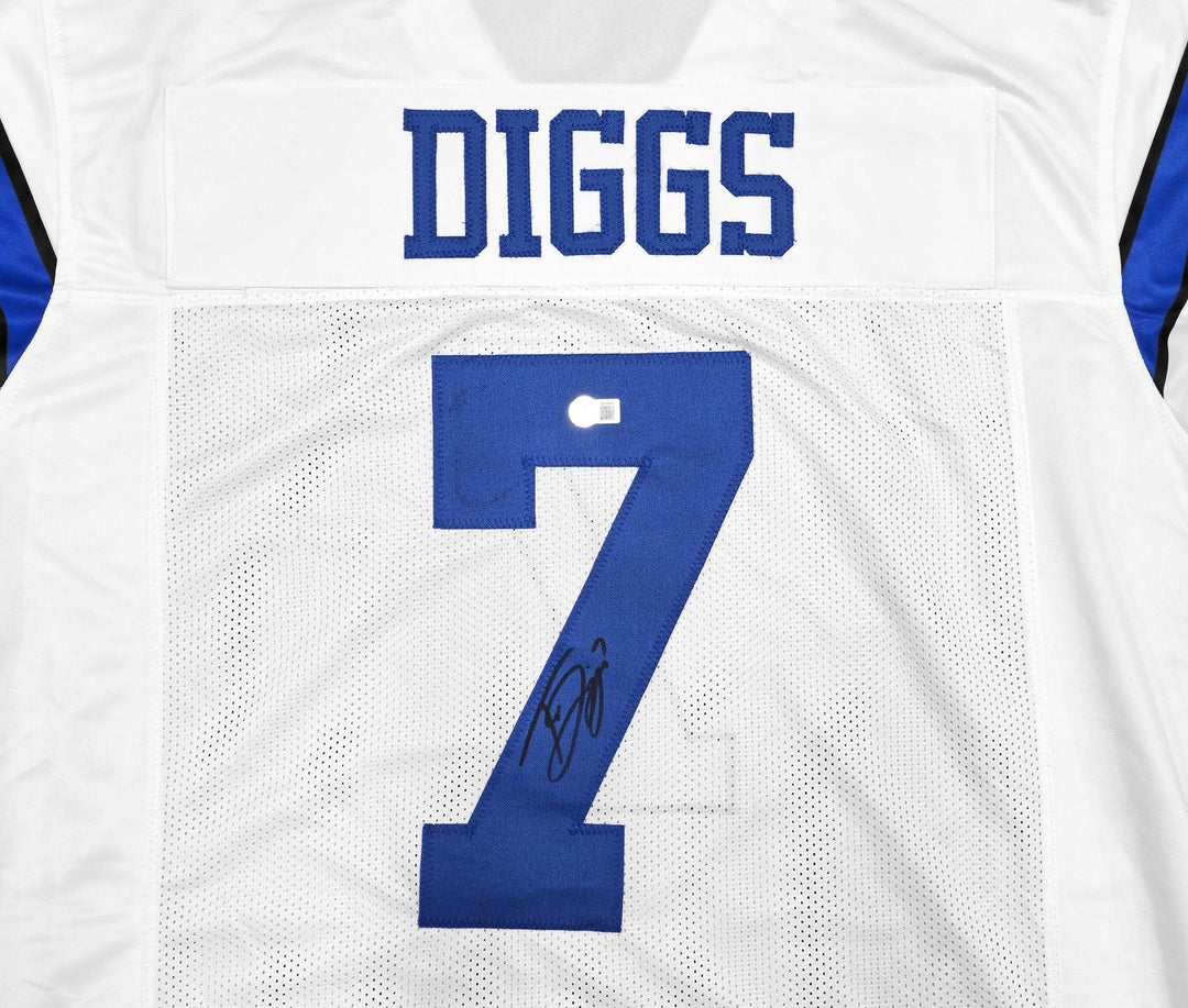 Dallas Cowboys Trevon Diggs Autographed Signed White Jersey Beckett