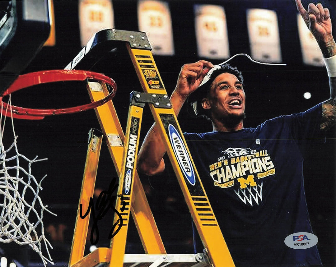 Yaxel Lendeborg Michigan Wolverines Signed Basketball 8x10 Photo PSA