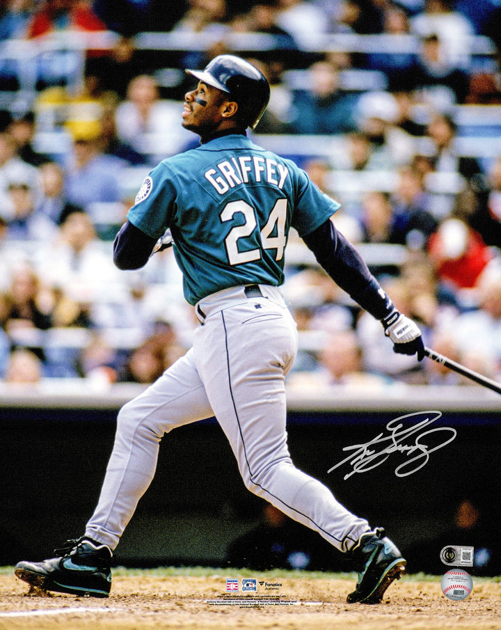 Ken Griffey Jr. Signed 16x20 Photo Seattle Mariners Beckett BAS Witness