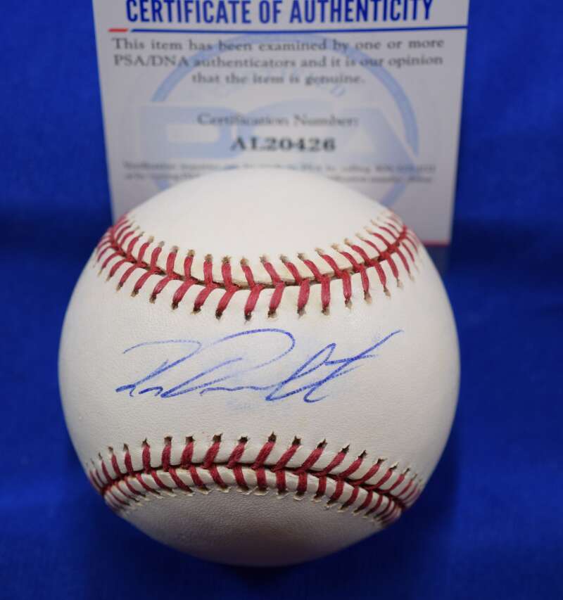 Roy Oswalt PSA DNA Coa Autograph Major League OML Signed Baseball