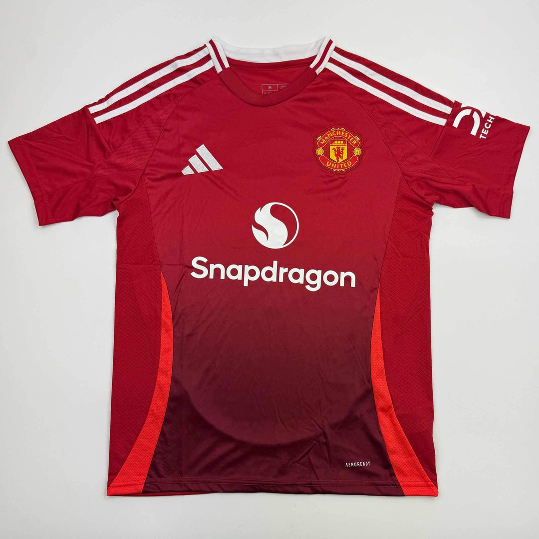 Autographed/Signed Harry Maguire Manchester United Red Soccer Jersey Beckett COA