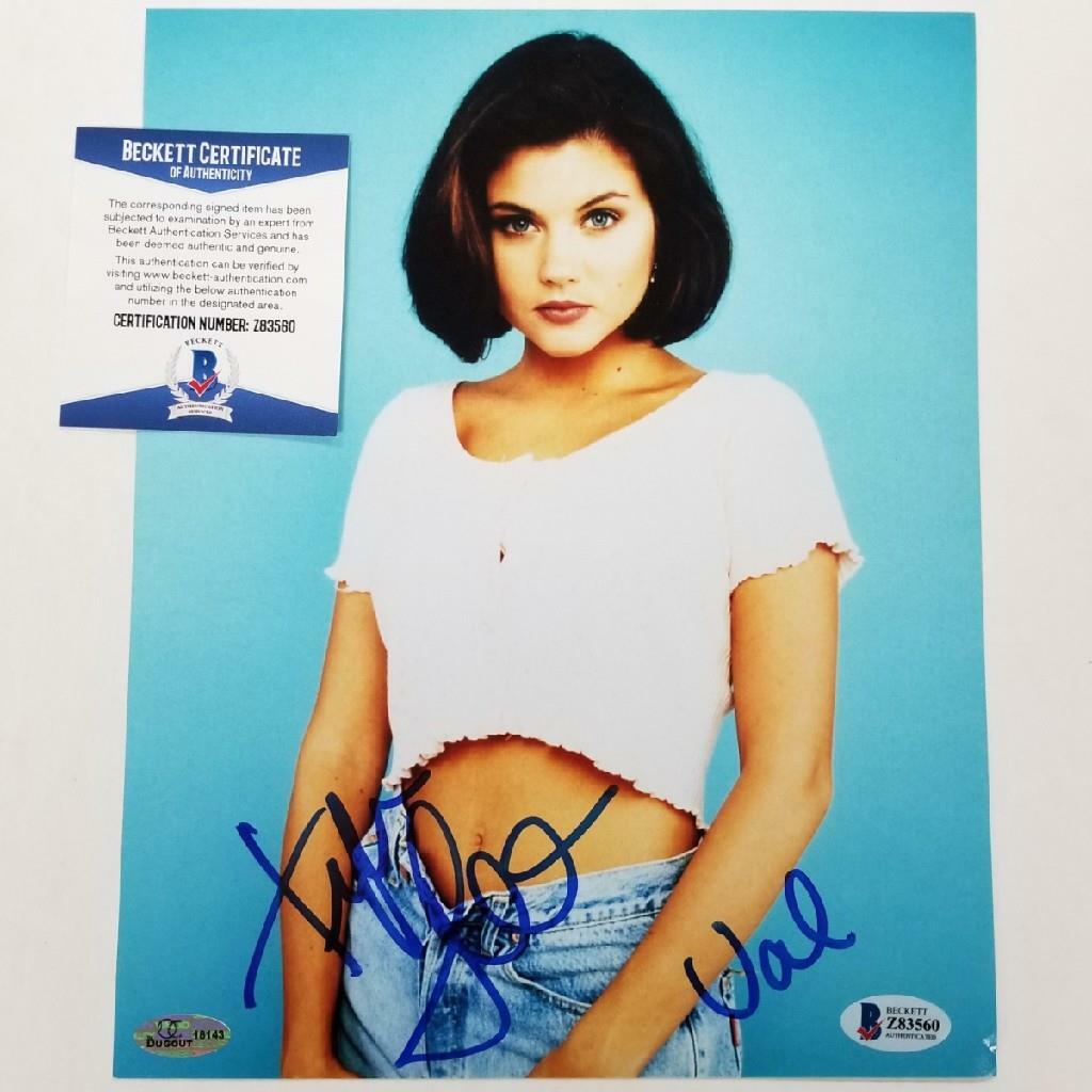 Tiffani Thiessen signed "Val" 8x10 Photo Beverly Hills 90210 Inscription BAS COA