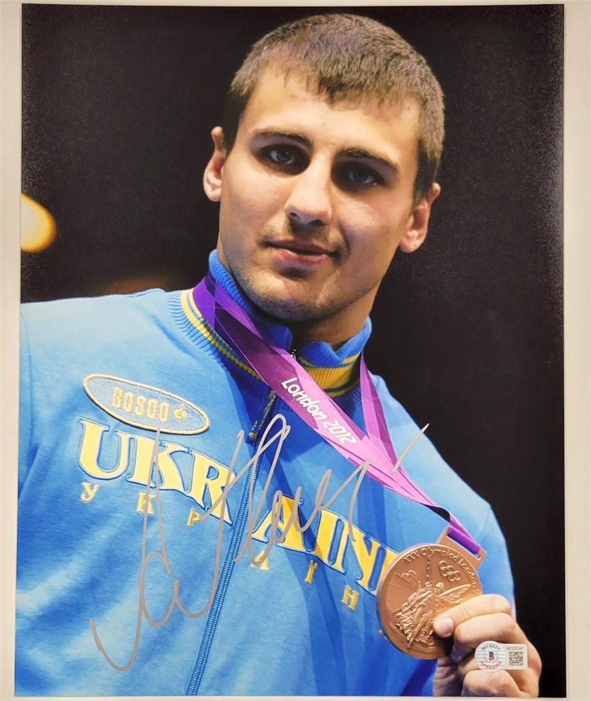 Oleksandr Gvozdyk signed Ukraine 11x14 photo boxing autograph ~ Beckett BAS