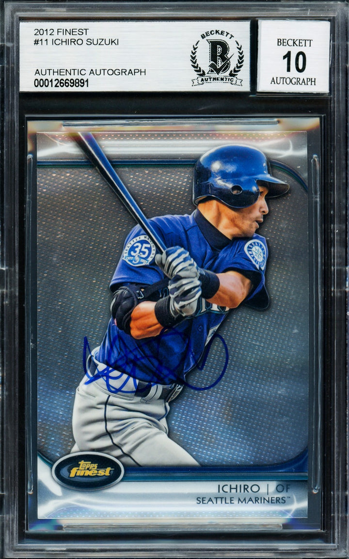 Ichiro Suzuki Signed 2012 Topps Finest Card 11 Mariners Auto GM 10 Beckett