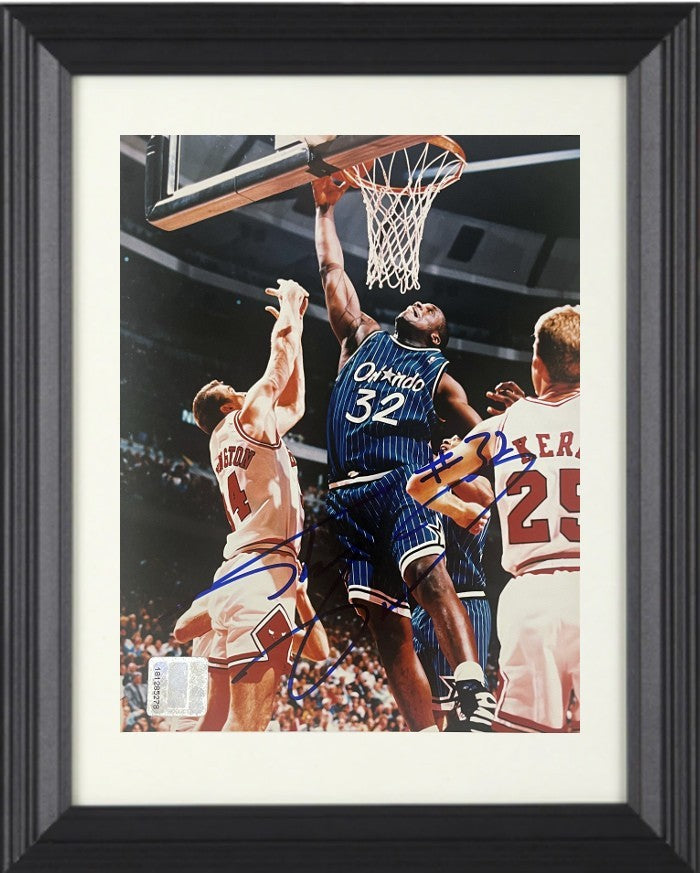 Shaquille O'Neal signed Orlando Magic NBA 8x10 Photo Framed-The Score Board COA