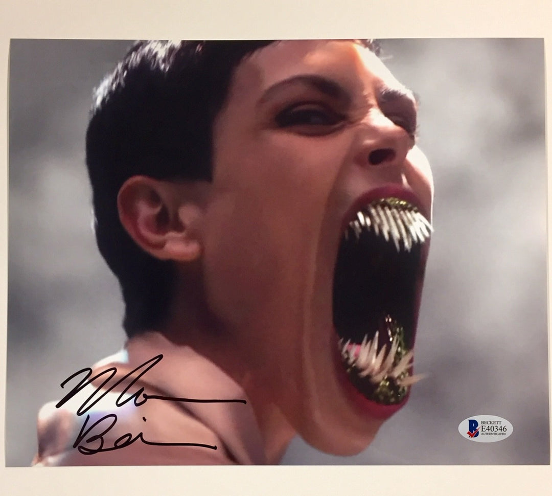 Morena Baccarin V Signed 8x10 Photo *Beckett BAS COA* Homeland DEADPOOL Stargate