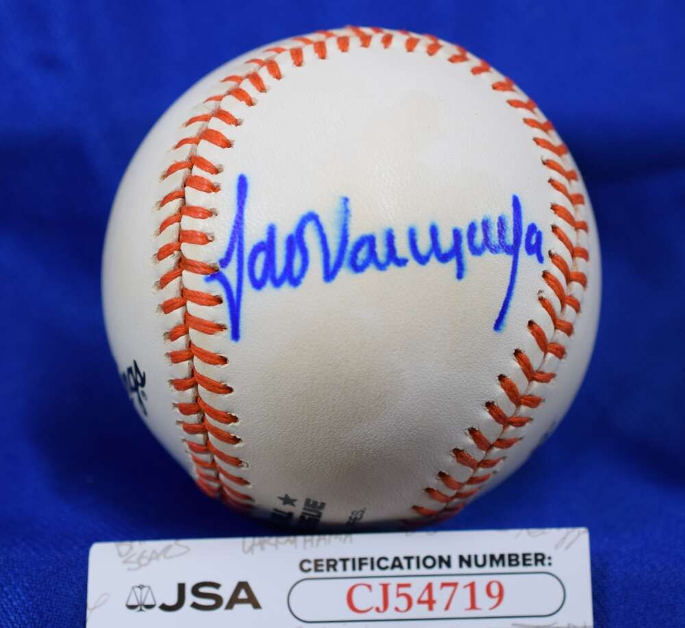 Fernando Valenzuela JSA Coa Autograph Official American League Signed Baseball
