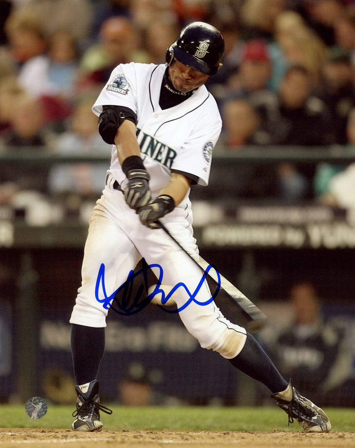 Ichiro Suzuki Autographed Signed 8x10 Photo Seattle Mariners Hitting IS Holo