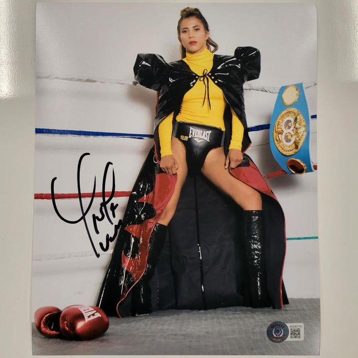 Yokasta Yoka Valle signed Boxing 8x10 photo #8 autograph ~ Beckett BAS Holo