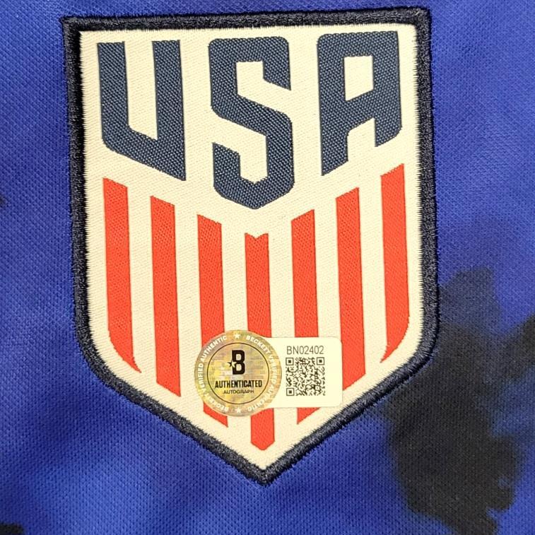 Christian Pulisic signed Team USA USMNT Jersey autograph (A) ~ Beckett BAS
