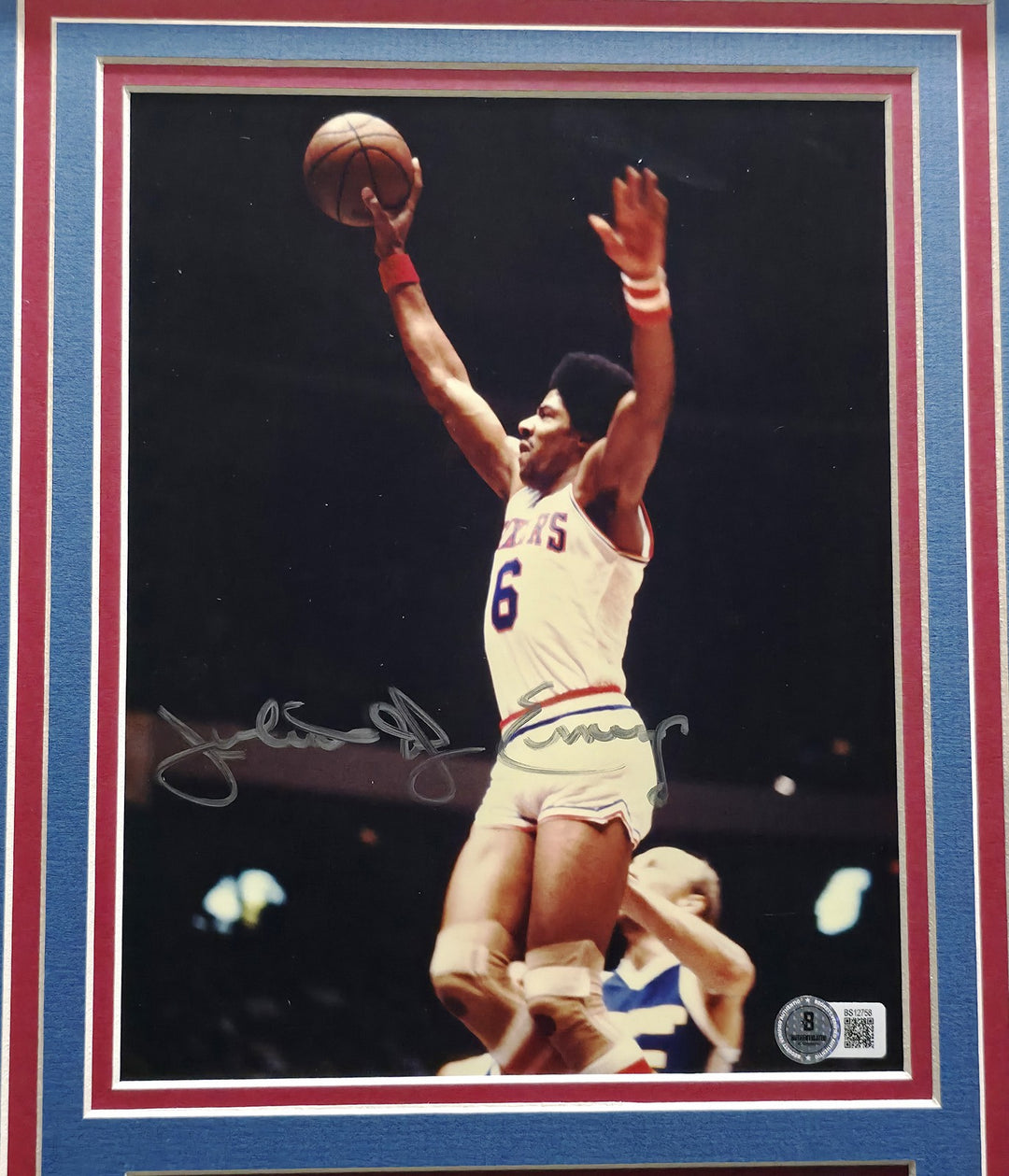Julius "Dr. J" Erving Signed Framed 8x10 Photo 76ers Beckett #BS12758