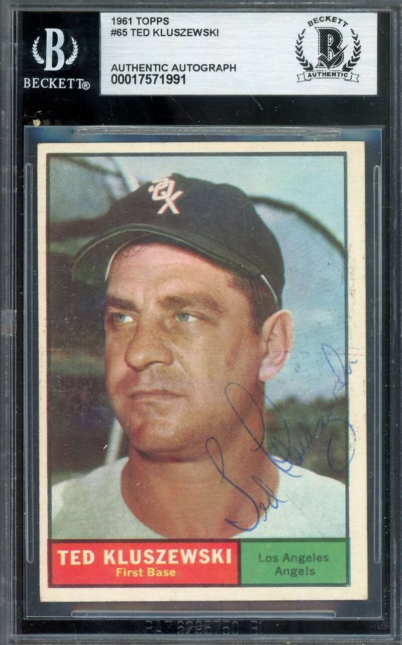 Ted Kluszewski Beckett BAS Vintage Signed 1961 Topps Autograph