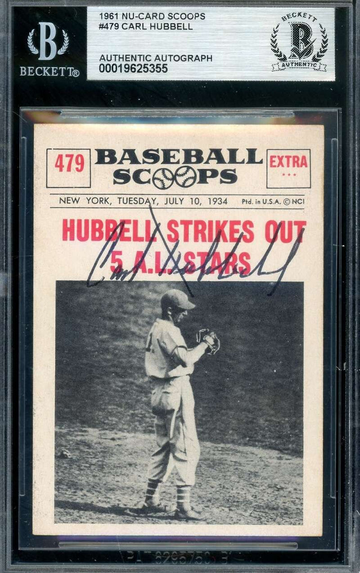 Carl Hubbell Beckett BAS Signed 1961 Nu-Card Scoops Autograph