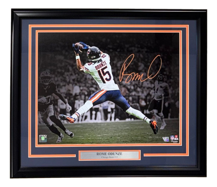 Rome Odunze Signed Framed 16x20 Chicago Bears Photo Fanatics