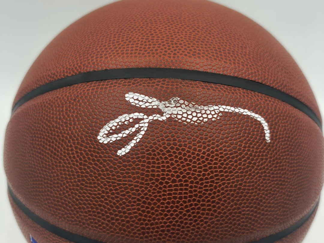 Allen Iverson Auto Composite Leather Basketball 76ers Logo (Smudged) Beckett Wit