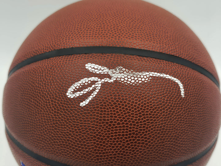 Allen Iverson Auto Composite Leather Basketball 76ers Logo (Smudged) Beckett Wit