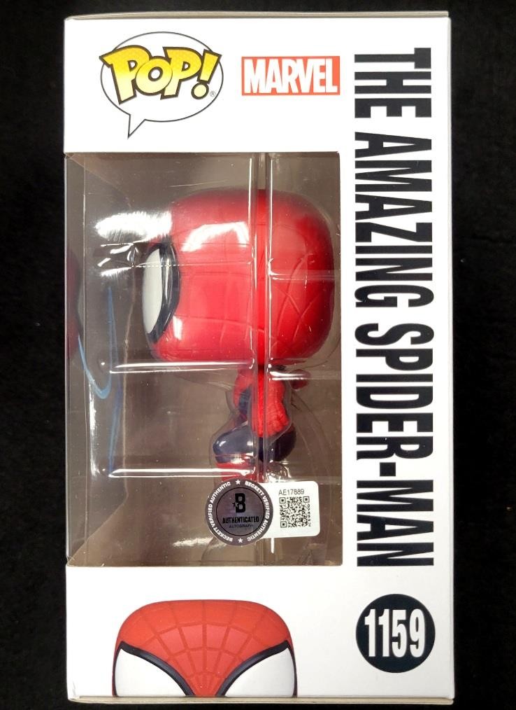 Tobey Maguire signed Amazing Spider-Man Funko Pop 1159 blue auto ~ Beckett BAS