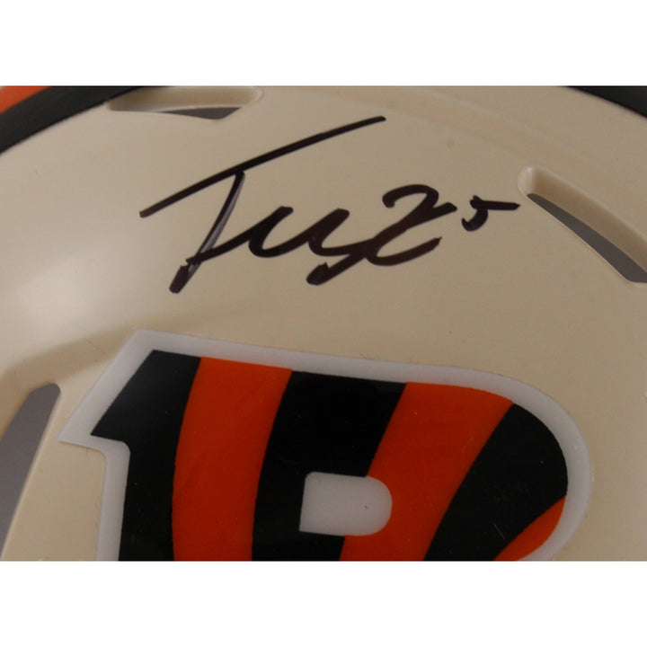 Tee Higgins Autographed Cincinnati Bengals Retro Mini Helmet Beckett WIT 57925