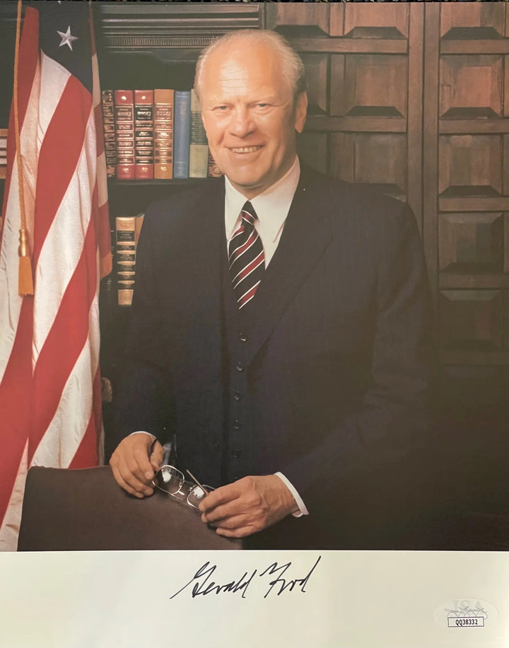 Gerald Ford Autographed 8x10 Photo (JSA)