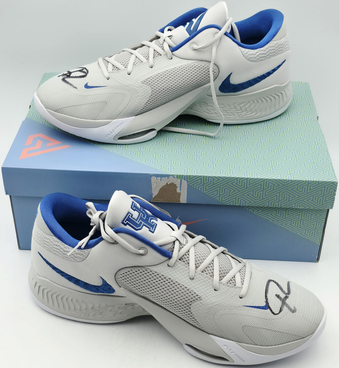 Giannis Auto 2022 PE Promo Kentucky Nike Zoom Freak 4 Game Shoes Size 16 Beckett