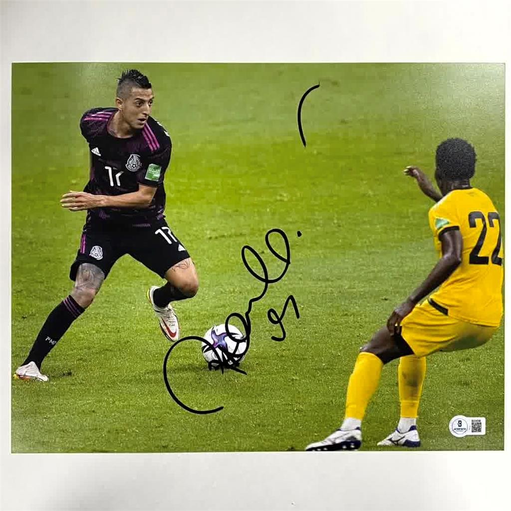 Roberto Alvarado signed Team Mexico 11x14 photo autograph ~ Beckett BAS