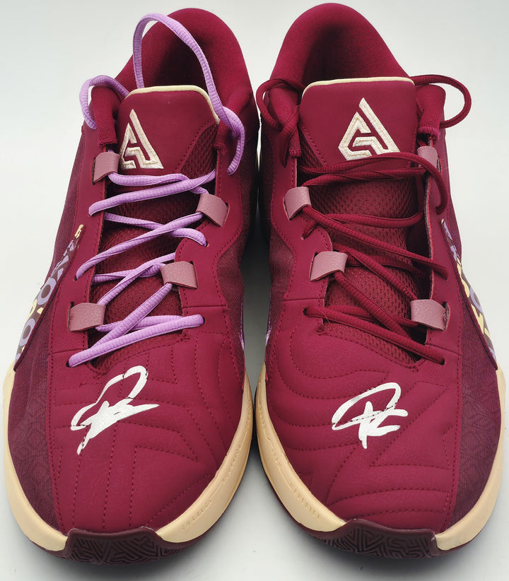 Giannis Antetokounmpo Auto Nike Zoom Freak 5 Shoes Bucks Size 17 Box Beckett Wit
