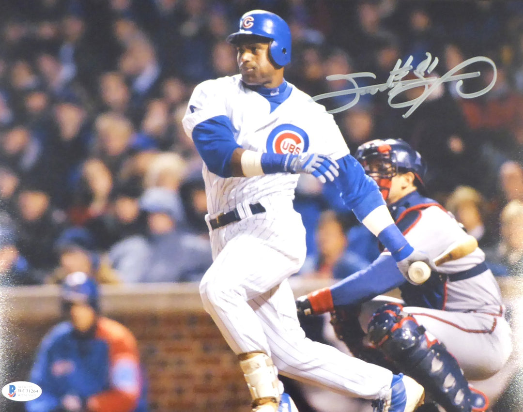 Sammy Sosa Signed 11x14 Photo Chicago Cubs Beckett BAS