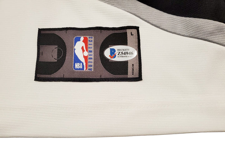 Trail Blazers Damian Lillard Signed White Fanatics Jersey Size L Beckett