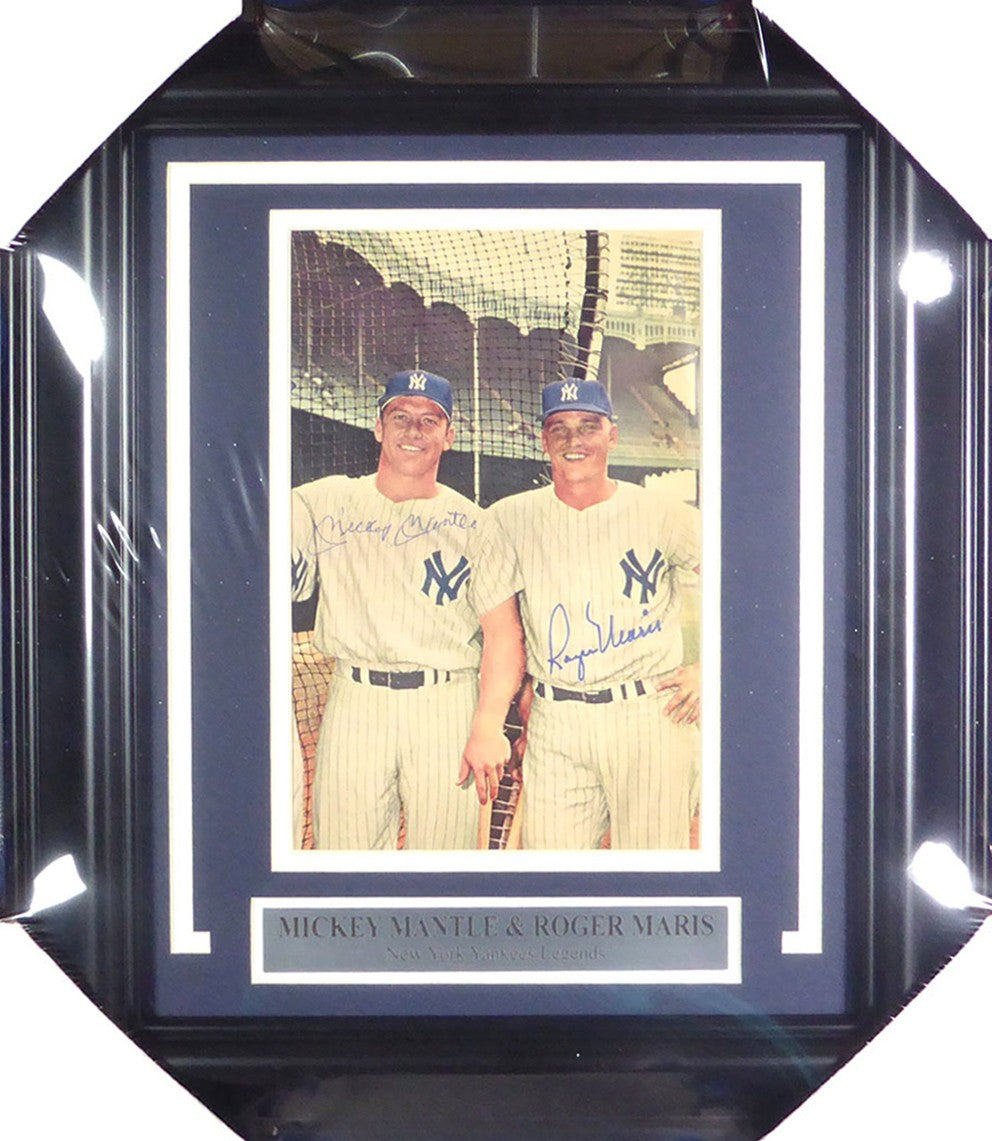 Mickey Mantle & Roger Maris Auto Framed 7x10 Magazine Page Yankees Beckett