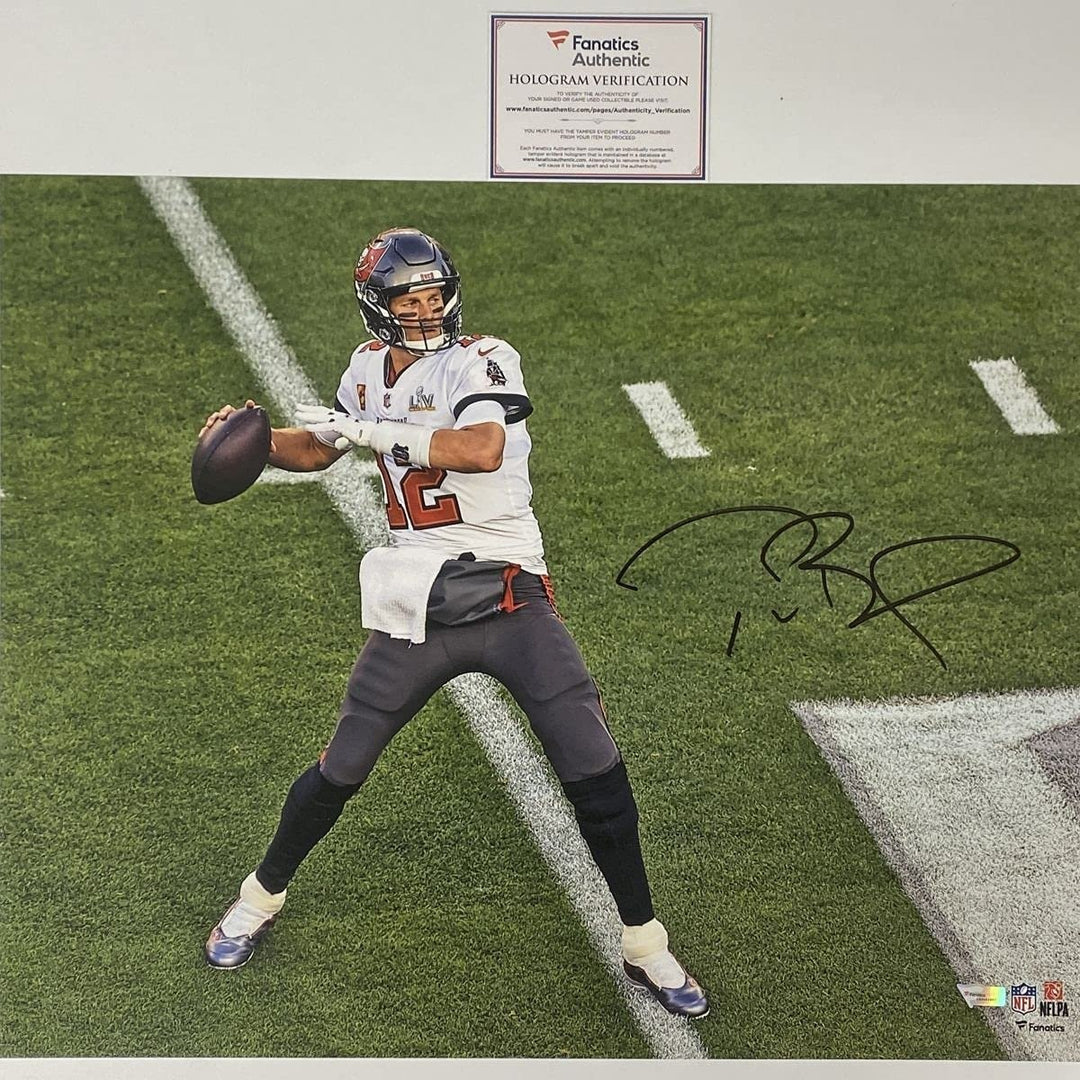 Autographed/Signed TOM BRADY Super Bowl Buccaneers 16x20 Photo Fanatics COA