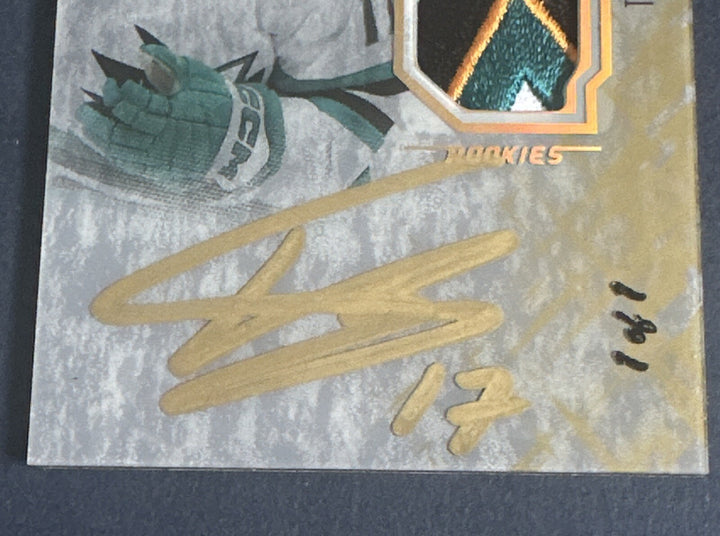 2022-23 UD Spx Black Lustrous Rookies 1/1 Patch AUTO Thomas Bordeleau Sharks