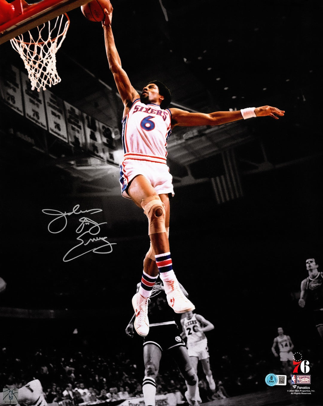Julius "Dr. J" Erving Signed 16x20 Photo Philadelphia 76ers Beckett BAS Witness