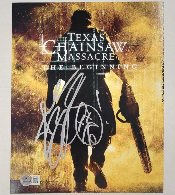 Andrew Bryniarski signed Texas Chainsaw Massacre 8x10 Photo #1 ~ Beckett BAS