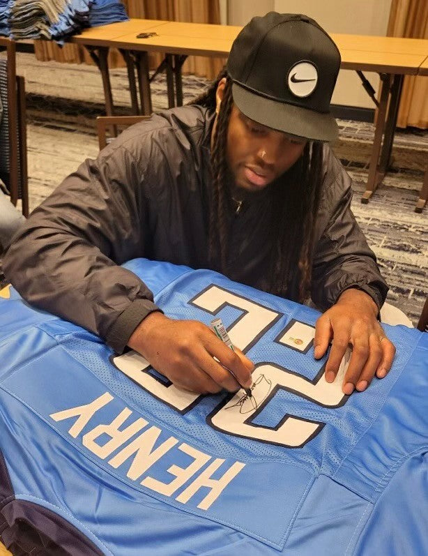 Derrick Henry signed Tennessee 2016-17 TB Light Blue Custom Pro Style Jersey-BAS