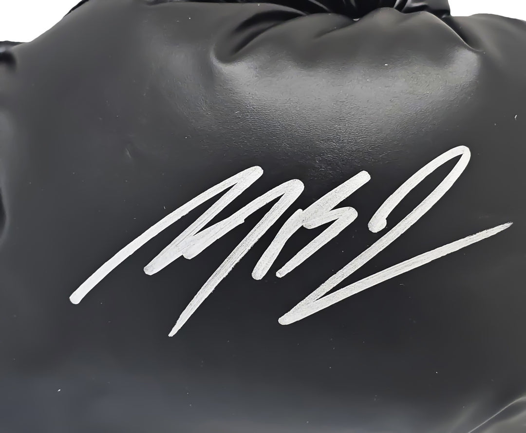 Michael B. Jordan Signed Black Everlast Glove Right Handed RH Beckett Witness