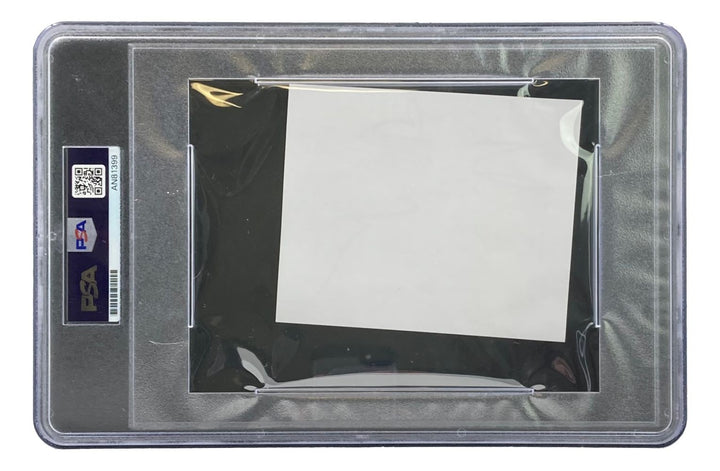 Gisele Bundchen Signed Slabbed Large Cut Signature PSA AN81399