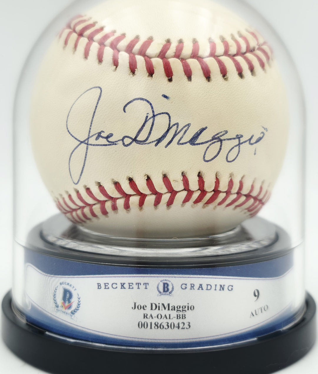 Joe DiMaggio Signed AL Baseball New York Yankees Auto Mint 9 Beckett #18630423