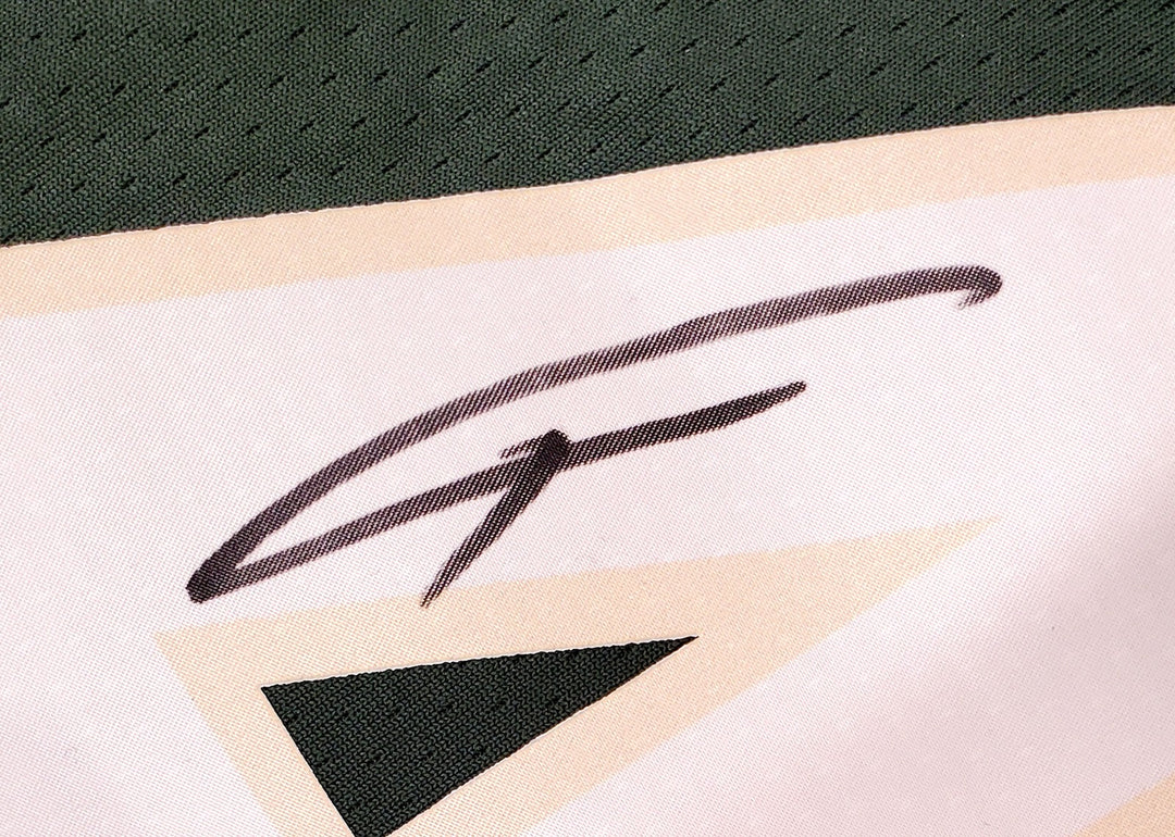 Milwaukee Bucks Giannis Antetokounmpo Signed Green Nike Jersey Size XXL Beckett