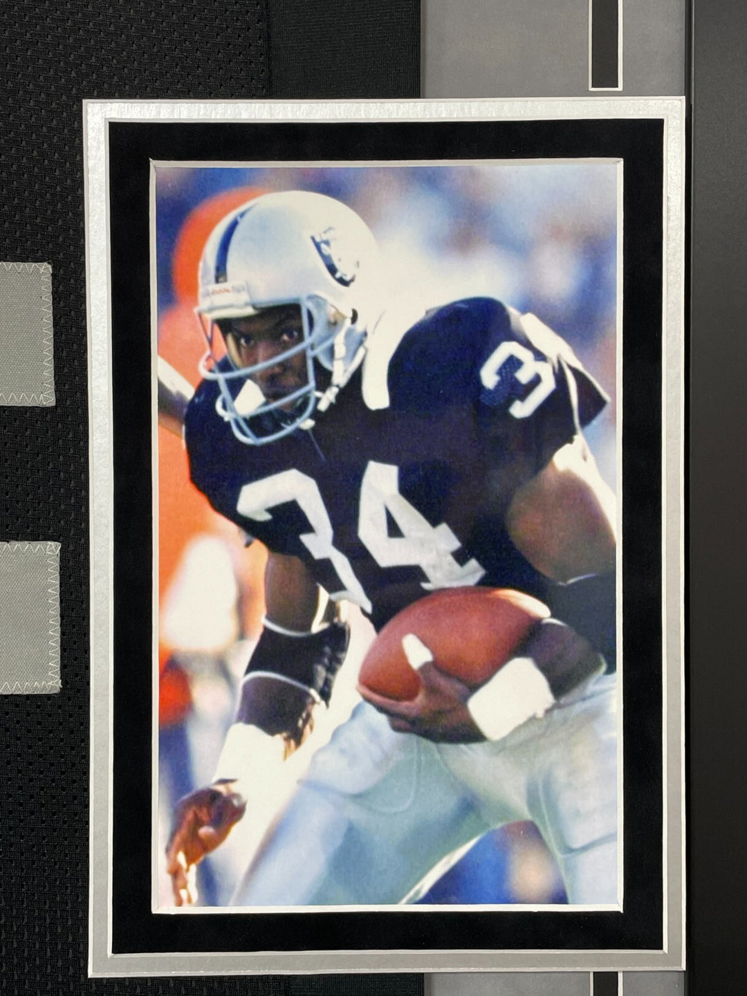 Bo Jackson Autographed Los Angeles Raiders Jersey Framed BAS Signed Vegas