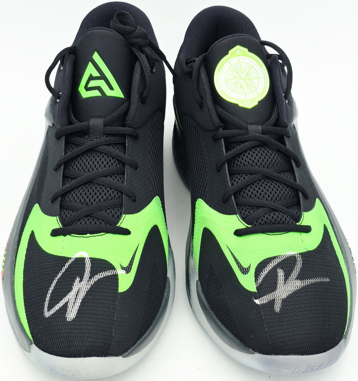 Giannis Signed 2024 PE Promo Nike Zoom Freak 6 Shoes Size 17 BAS Witness