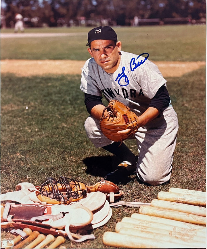 Yogi Berra signed New York Yankees MLB 8x10 Photo - CSA LOA (HOF/10X WS Champ)